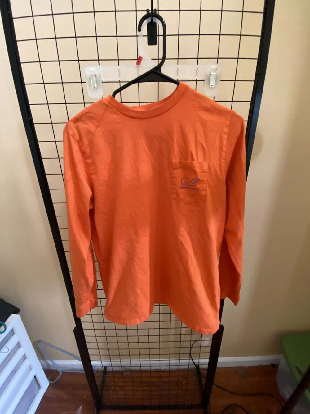 Vineyard Vines Long Sleeve Pocket T-Shirt Size XL Orange Cotton Whale